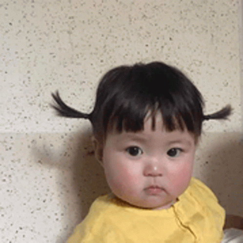 Small Asian GIF - Small Asian Girl - Discover & Share GIFs