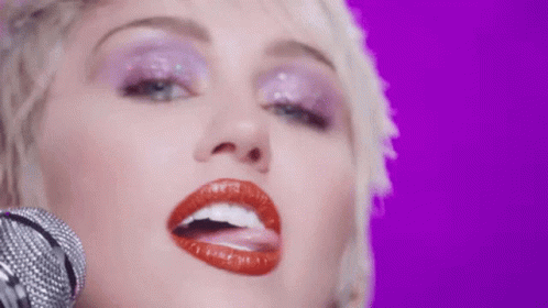 Miley Cyrus GIF - Miley Cyrus - Discover & Share GIFs