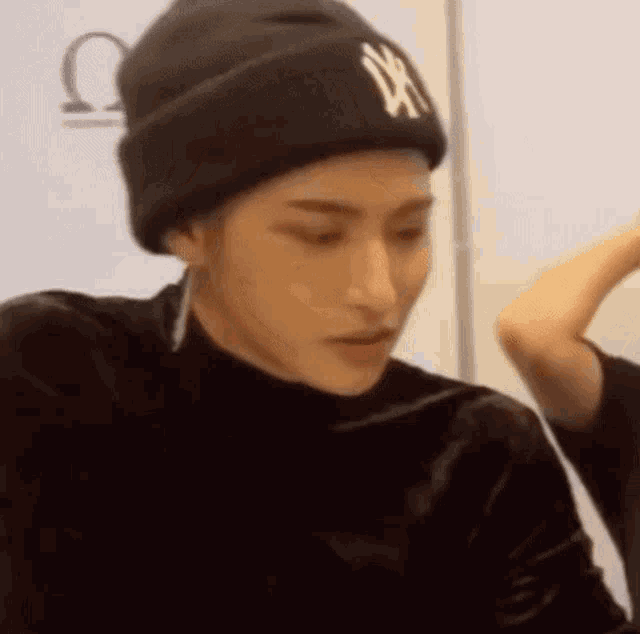 Staring Seonghwa GIF Staring Seonghwa Park Discover & Share GIFs