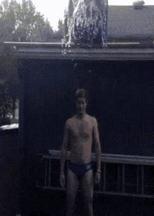 Naked Men Taking A Shower GIFs | Tenor