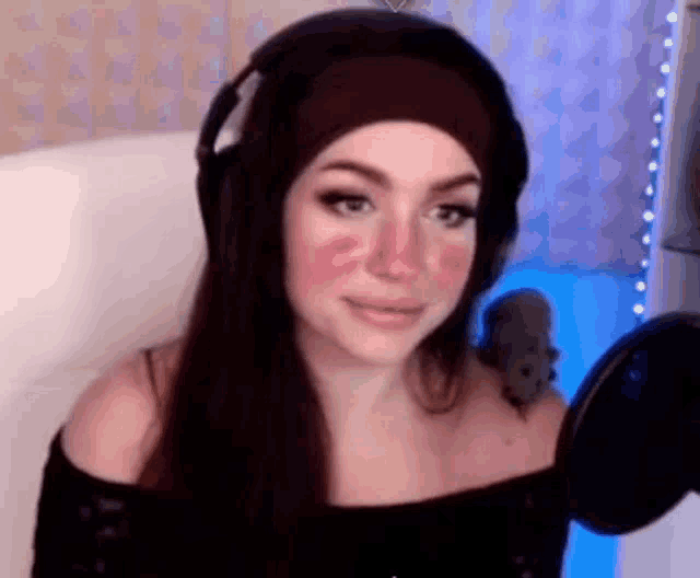 Wtf Streamer GIF Wtf Streamer Uhh Discover & Share GIFs