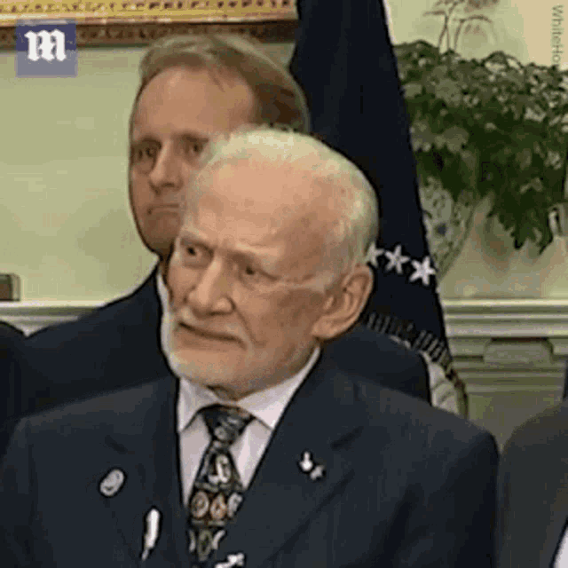 Buzz Aldrin Buzz Aldrin Confused GIF Buzz Aldrin Buzz Buzz Aldrin