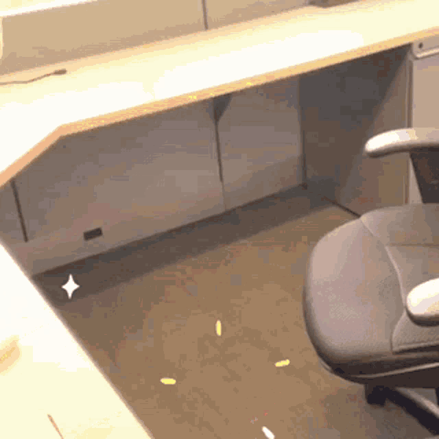 Working Office GIF Working Office Work Discover & Share GIFs