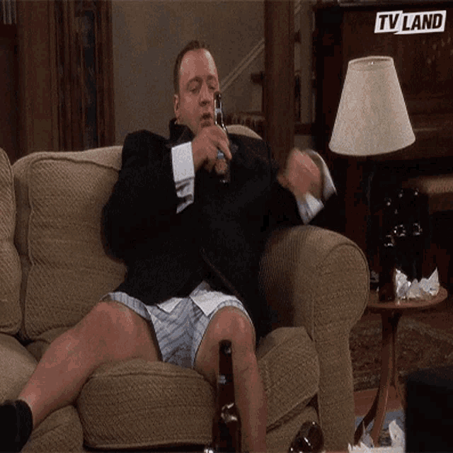 Drinking Alcohol GIF Drinking Alcohol Beerfest Discover & Share GIFs