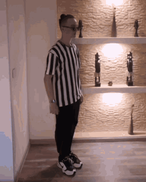 Dance Moves GIF Dance Moves Dance Steps Discover & Share GIFs