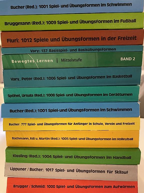1005 Spiel- und Übungsformen im Volleyball und Beachvolleyball.