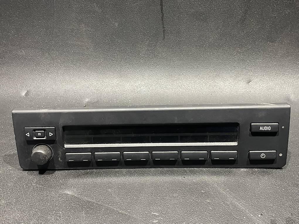 65806914603 Radio Display BMW X5 3.0D 2001 im Kanton Luzern tutti.ch