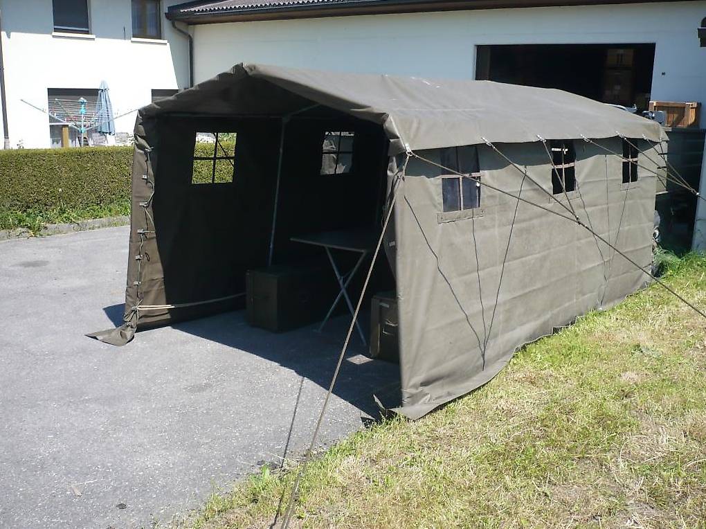 Armee / Kommando Zelt/ AutoUnterstand Garage in Freiburg kaufen