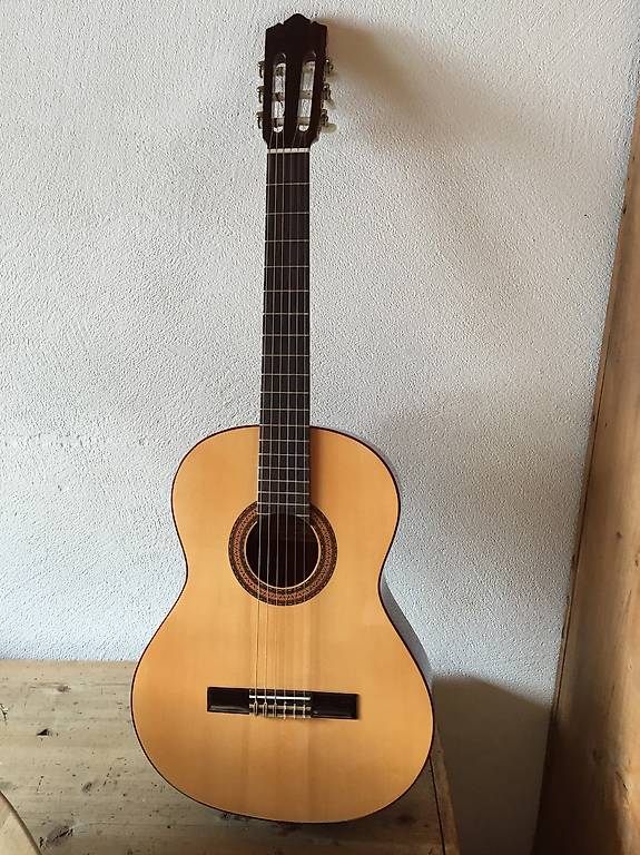 Spanische Gitarre in Graubünden kaufen tutti.ch