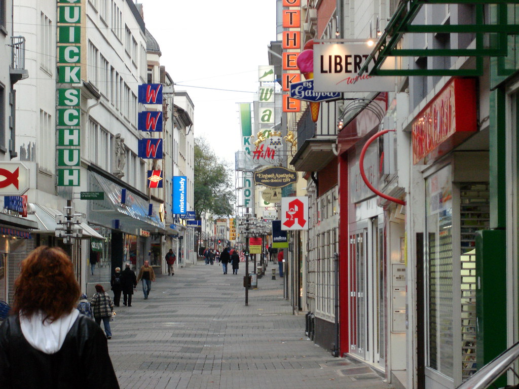 Downtown in Bad Kreuznach A look at all the stores to shop… Flickr
