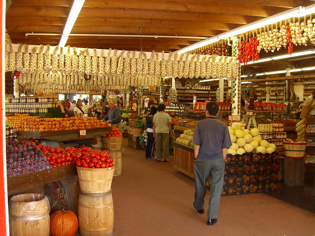 Casa de Fruta Located along the Pacheco Pass between Gilro… Flickr