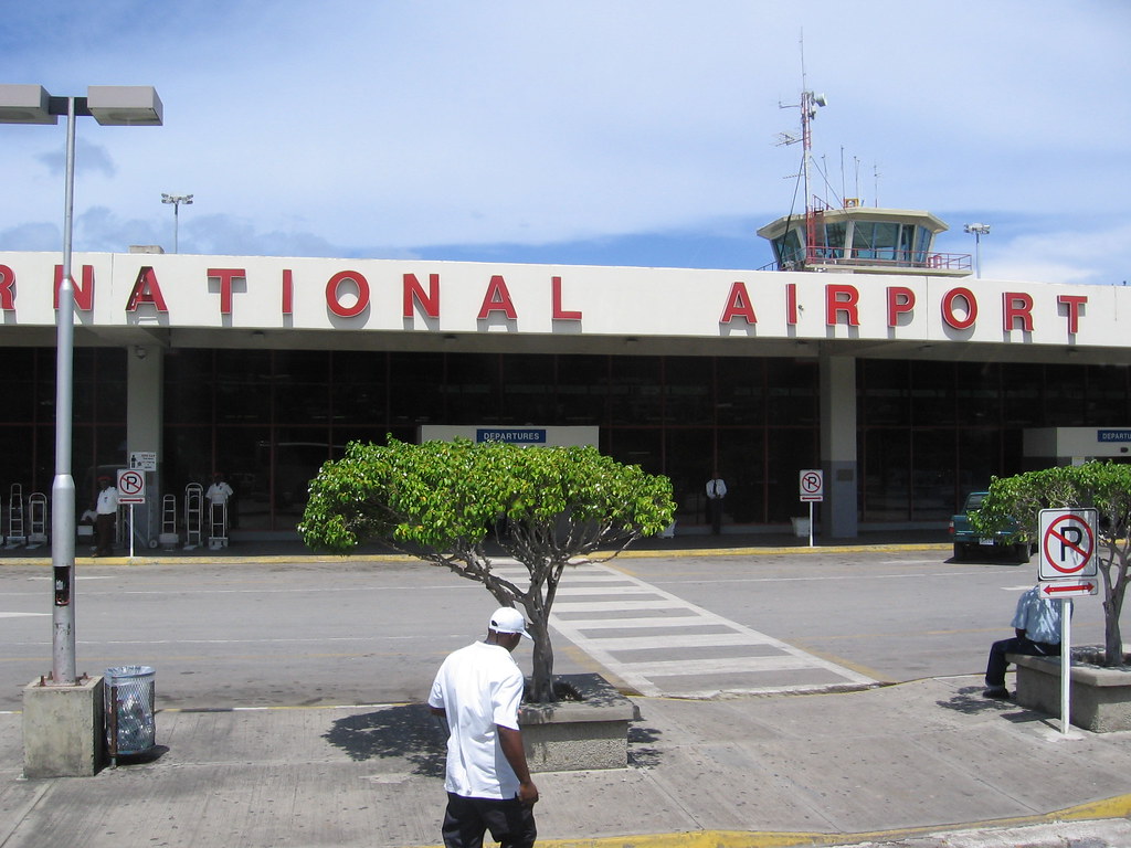 Trip from Ocho Rios to MBJ Airport, Jamaica Mitch Groff Flickr