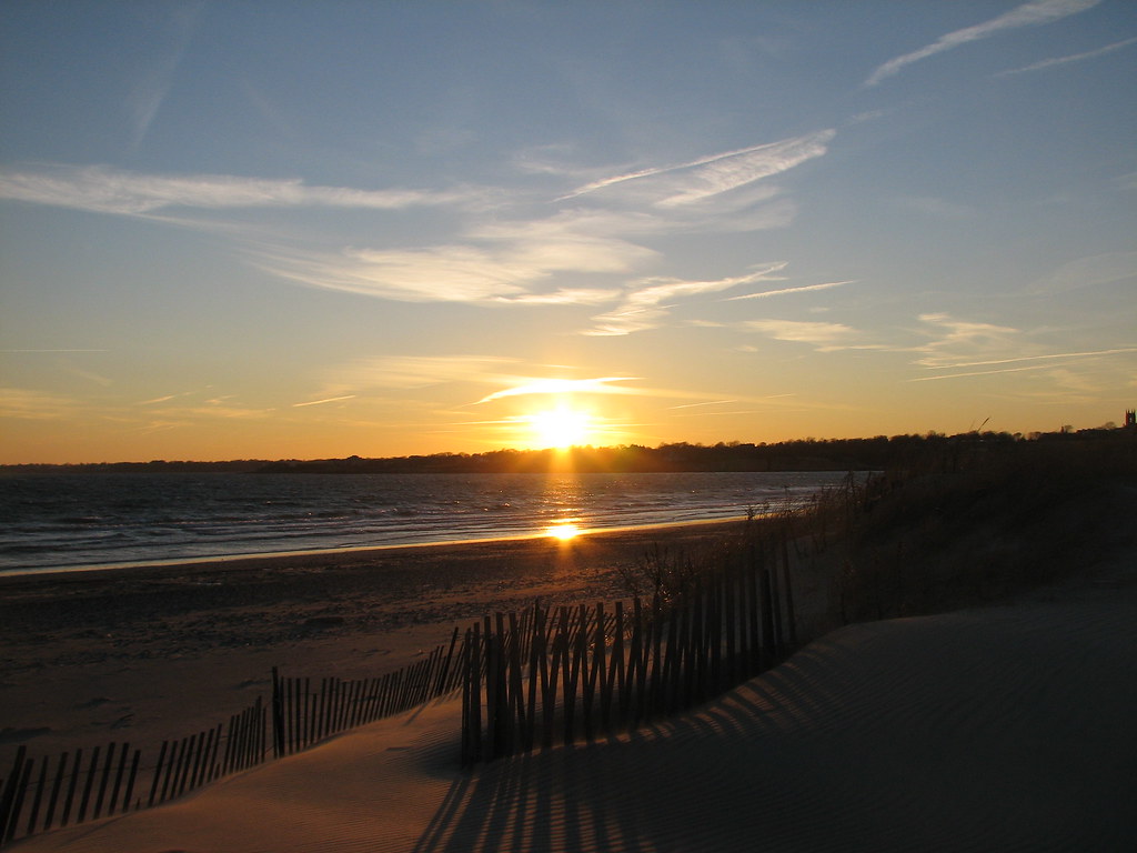 Sunset 2nd Beach, Middletown, RI Lara Flickr