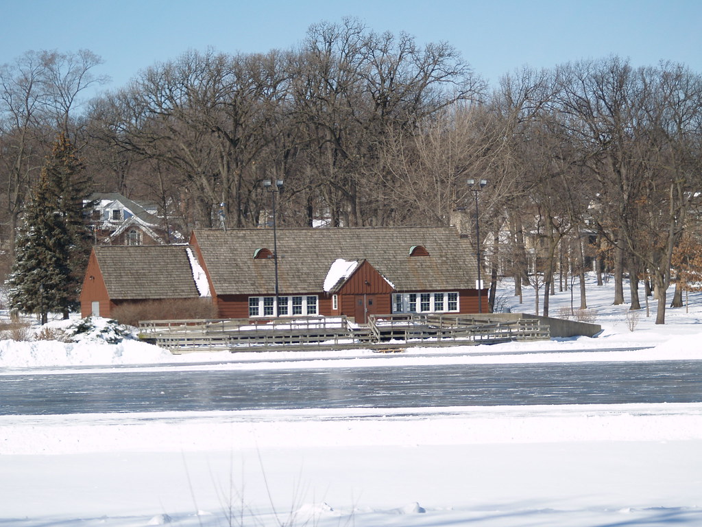 Glen Ellyn Boat House Lake Ellyn Boat House Glen Ellyn, … Flickr