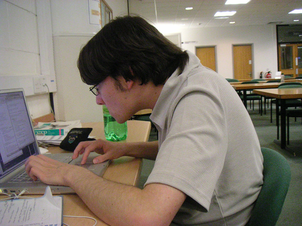 Very bad posture! The laptop points on level 2 are emensly… Flickr