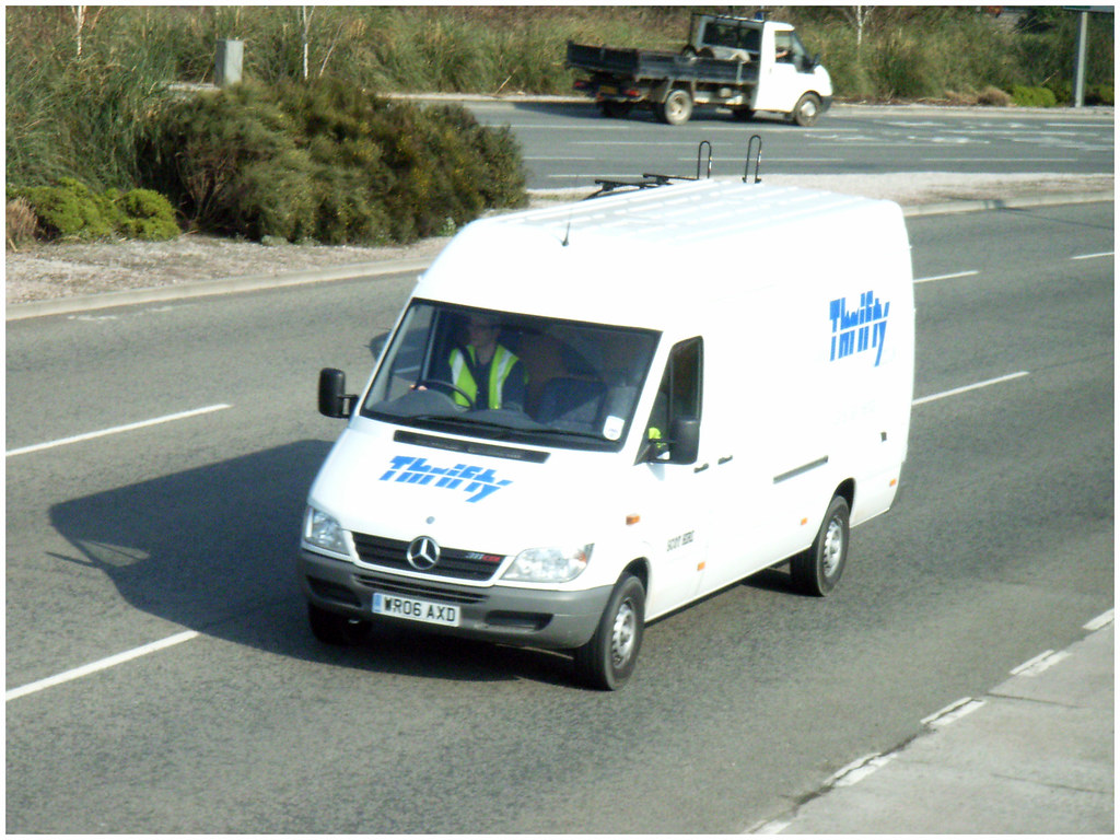 WR06AXD Thrifty Van Hire 26 March 2007 Marsh Mills Plymout… Flickr
