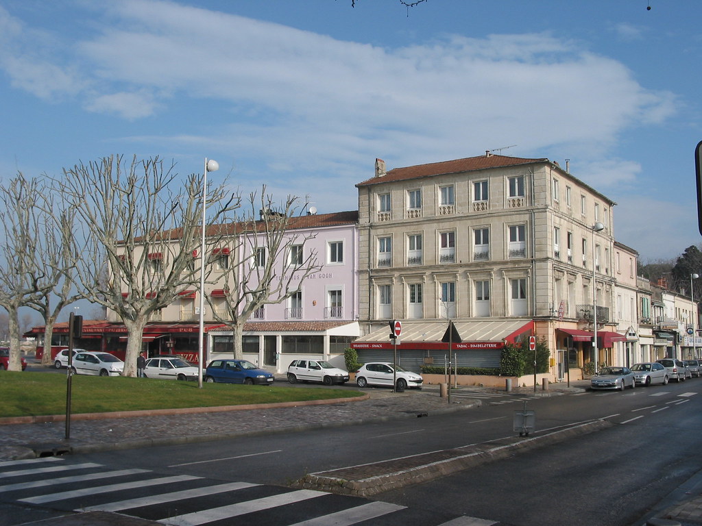 Place Saint Martine, Arles, France Van Gogh arrived on 21 … Flickr