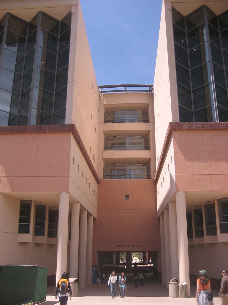 Science Library, UC Irvine The new Science Library at UC I… Flickr
