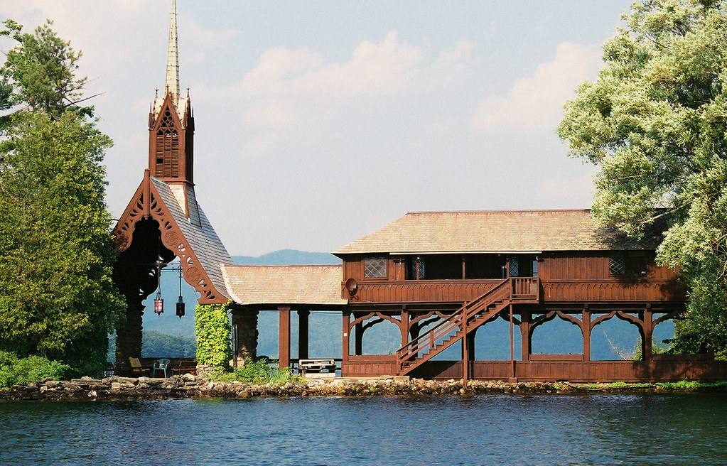 Chapel on the Lake Lake NY. This beautiful chapel … Flickr
