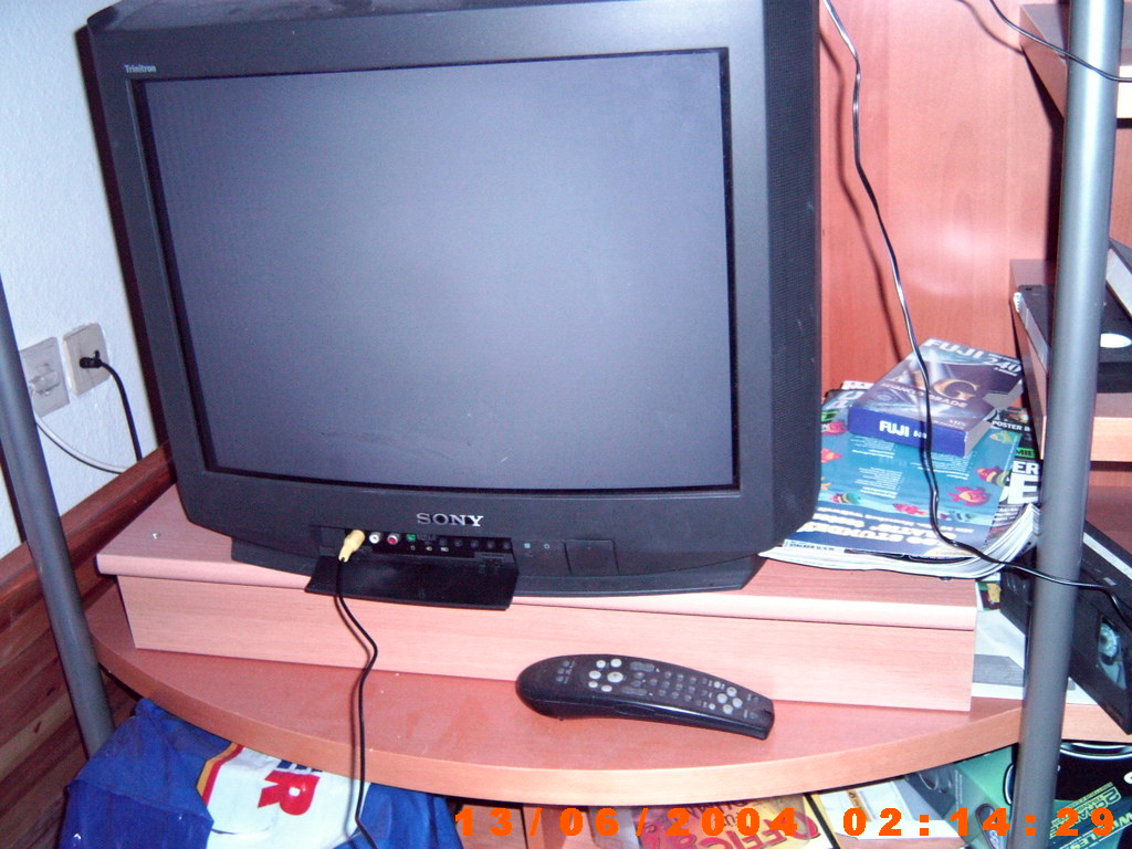 My Old Sony TV! My Old TV! R.I.P.! ;( Flickr