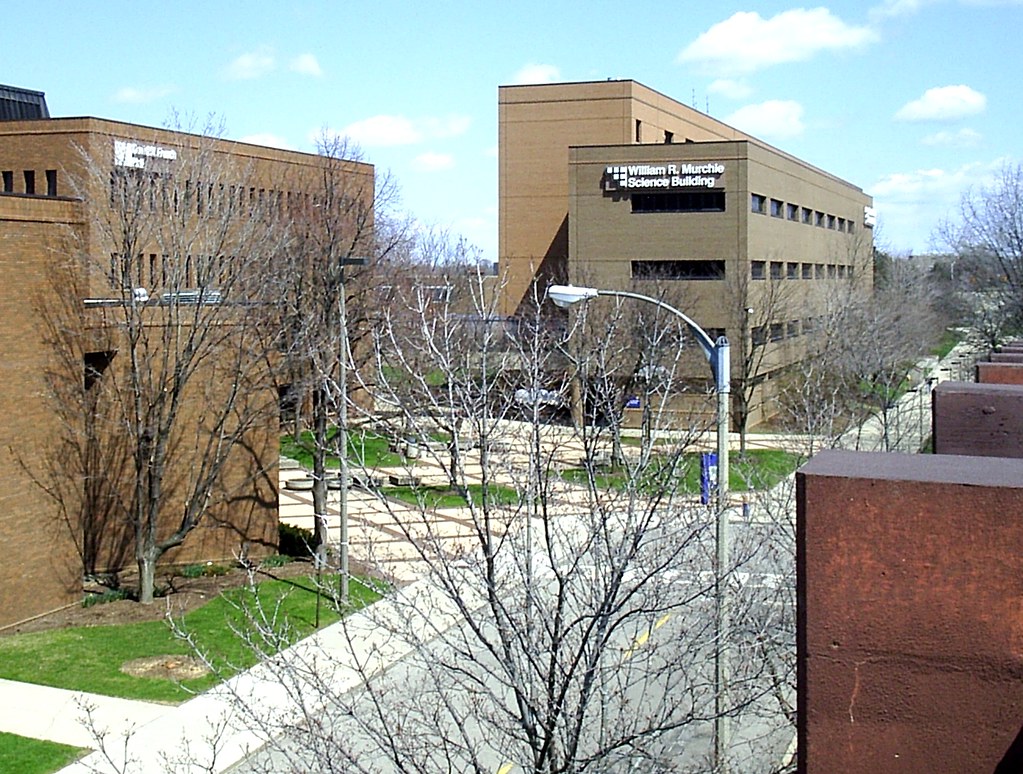 University of MichiganFlint Campus, 2007 University of Mi… Flickr
