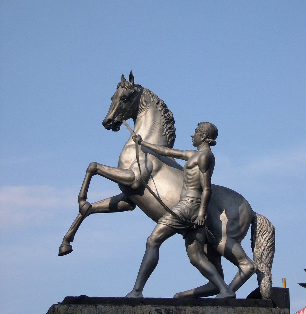 Horse Rider Statue,Anna Flyover,Chennai This statue was in… Flickr