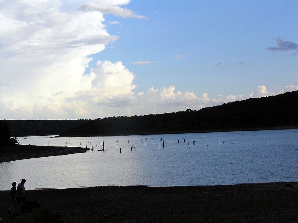 Twilight at Burnt Cabin Cove on Lake Tenkiller Sun Sinking… Flickr