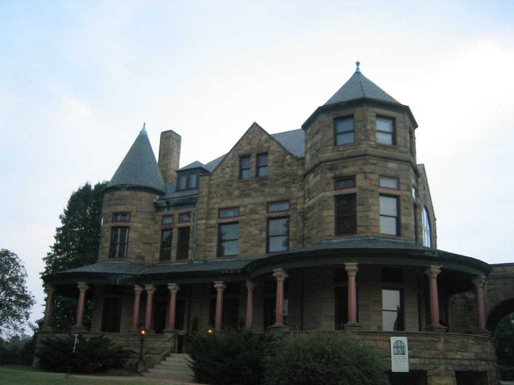 Maymont Mansion I don't put much stock in hauntings or gho… Flickr