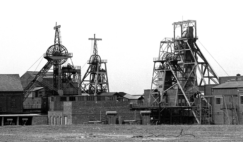 Leigh Collieries Colliery winding towers at Leigh, Lancs i… Flickr