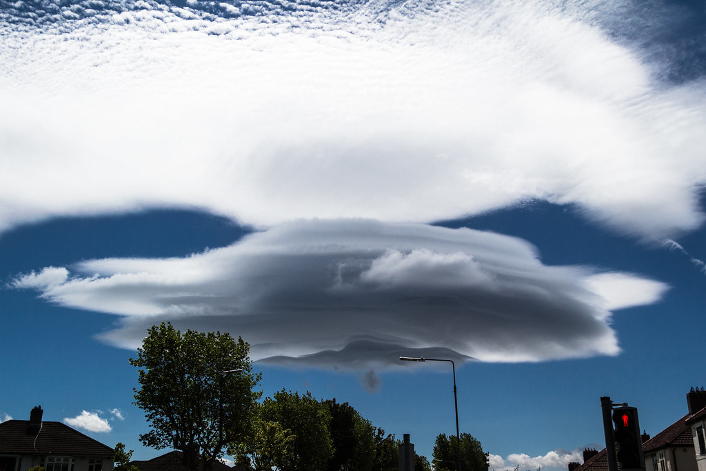 Orographic cloud4575 Clouds formed in the lee of Dublin m… Flickr