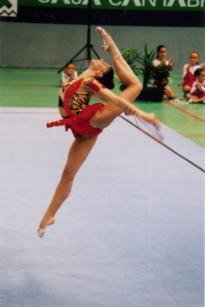 gymnastics1 Spanish Rhythmic gymnast Tania Campo performin… Flickr