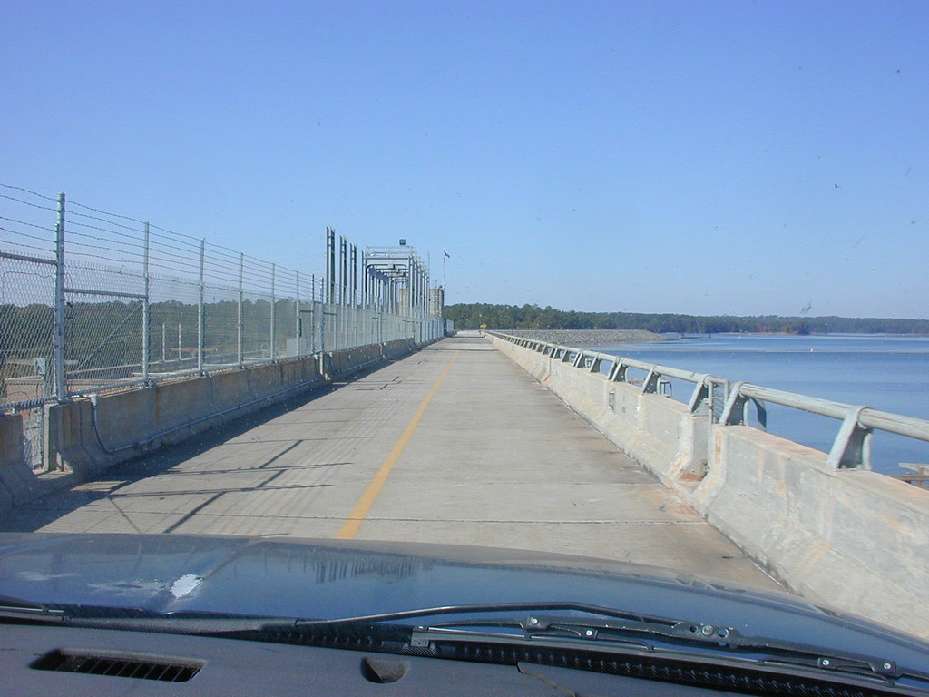 West Point dam, The road acoss the top of the dam… Flickr