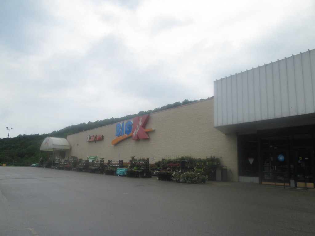 Elkview Kmart Elkview, WV. June 2016. … Flickr