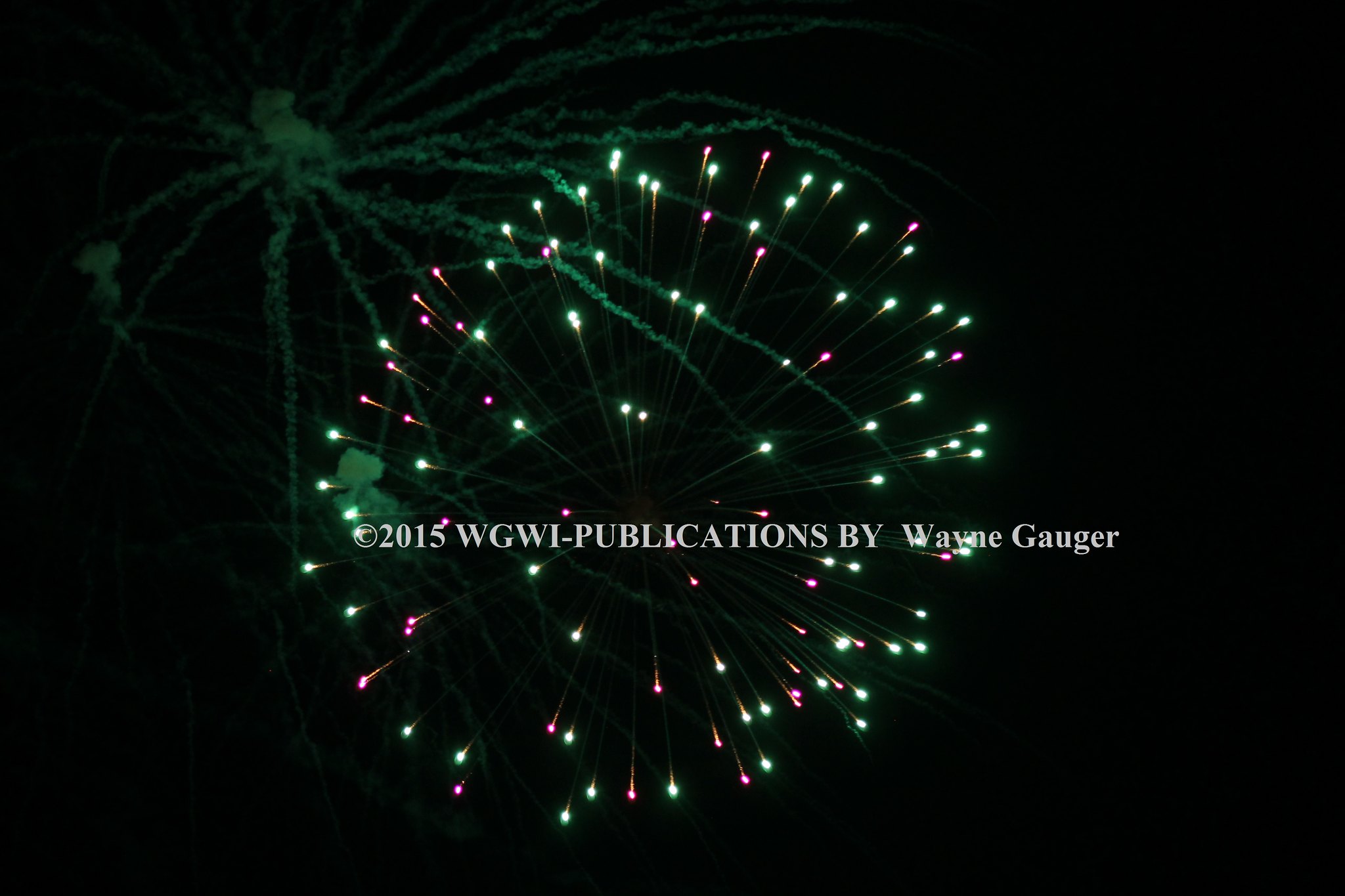 Clintonville Fireworks 2015 wgwipublications