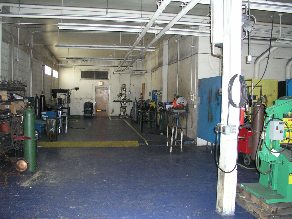 Metal Shop, CCDHS, Miles City Metal / welding shop in the … Flickr