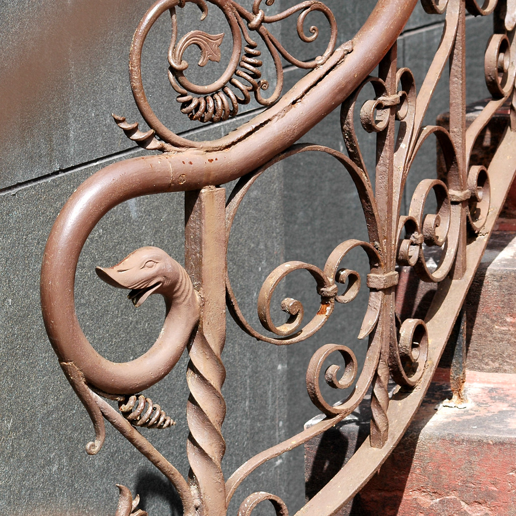 Iron Duck Ornamental iron railing with duck head motif on … Flickr