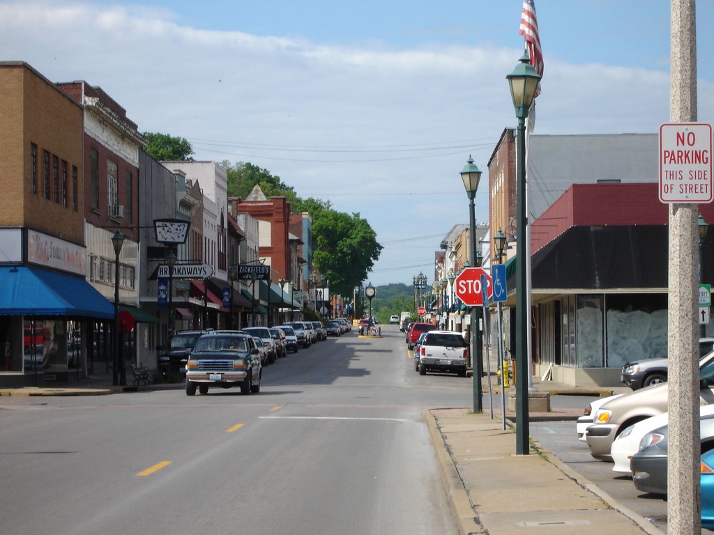 Streetscape of a Small Town in Missouri This town is locat… Flickr