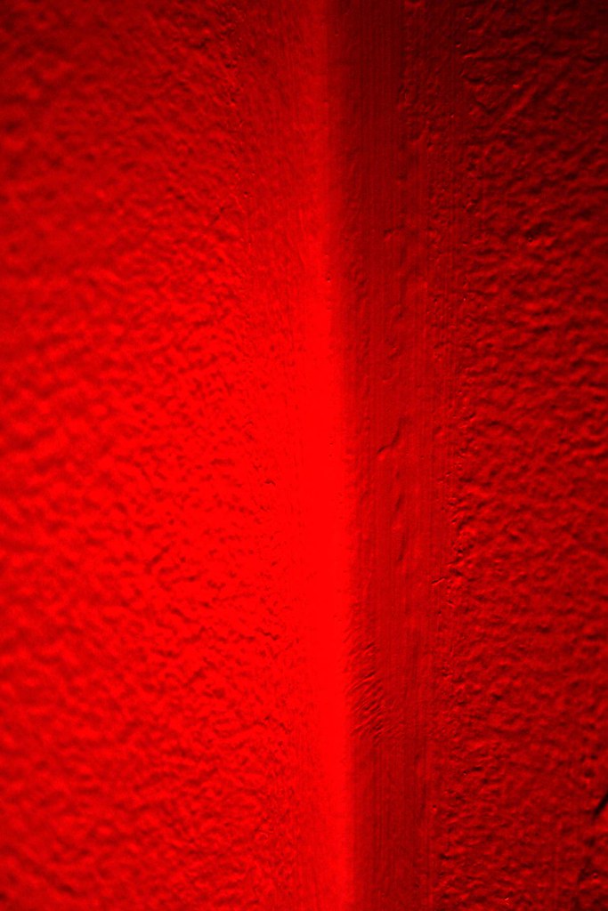 New Red Wall Melissa painted my kitchen red! kris krüg Flickr