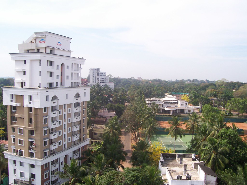 Trivandrum City Kowdiar Skyline, Trivandrum Tennis Club is… Flickr