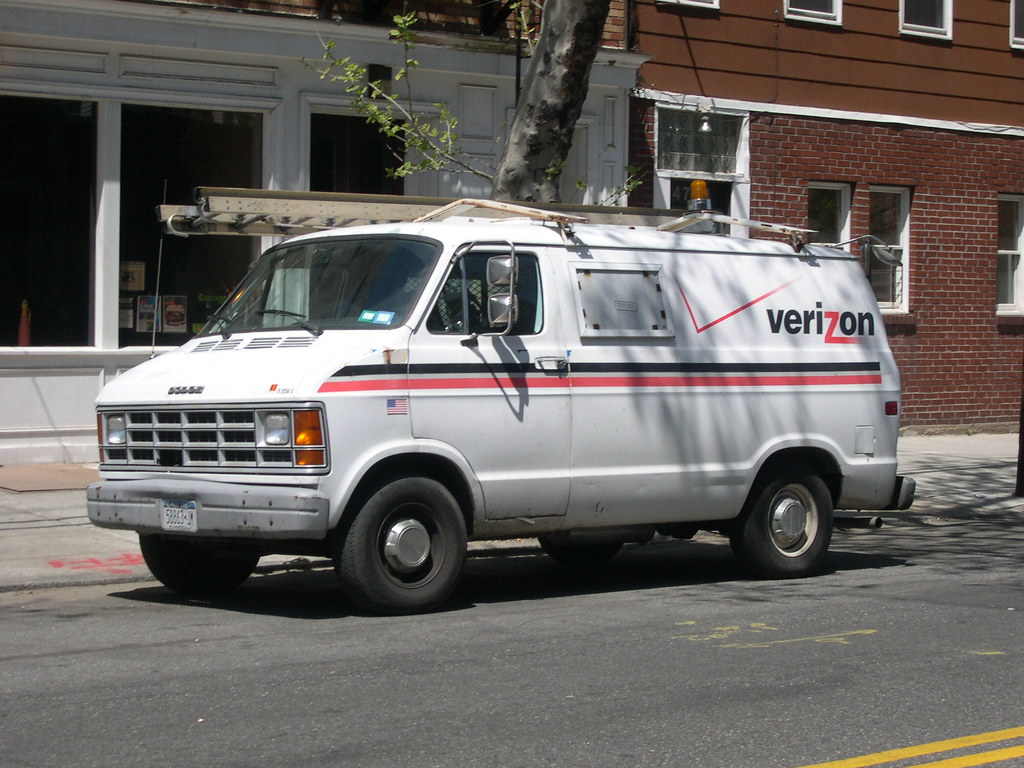 Verizon truck (exBell Atlantic) Vernon Boulevard Triborough Flickr