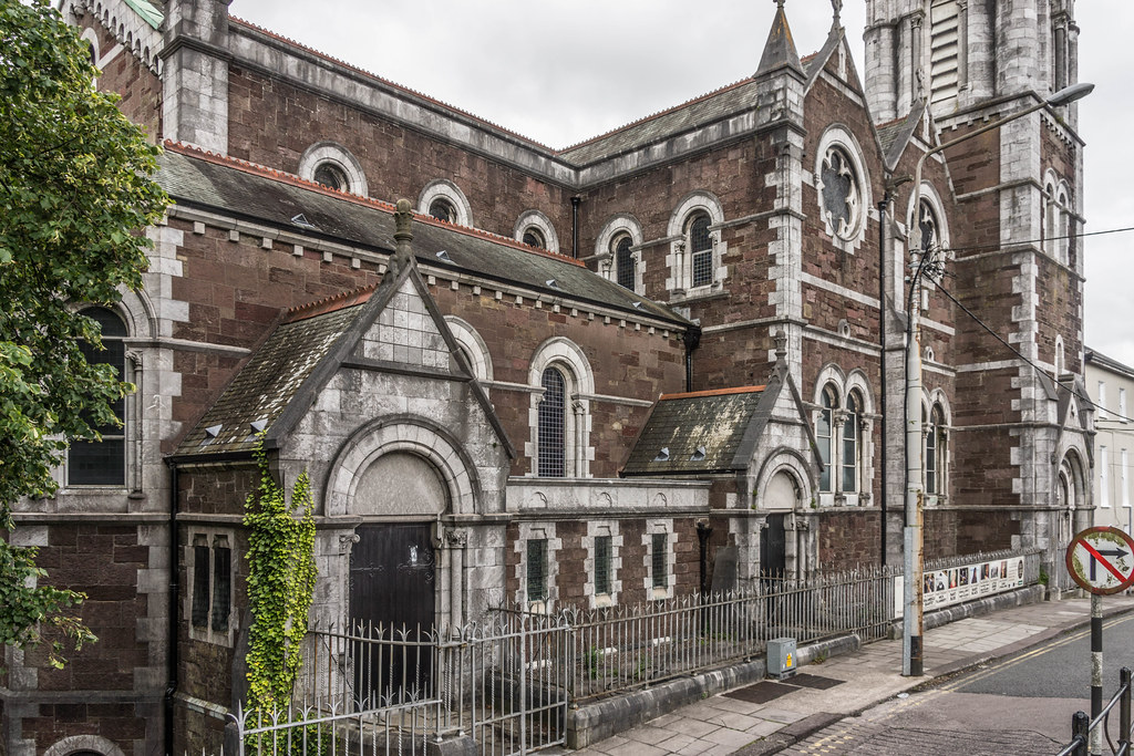 CHURCHES AND GRAVEYARDS IN CORK