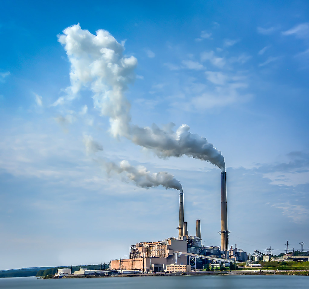 Mount Storm power plant, West Virginia Dave Hallock Flickr
