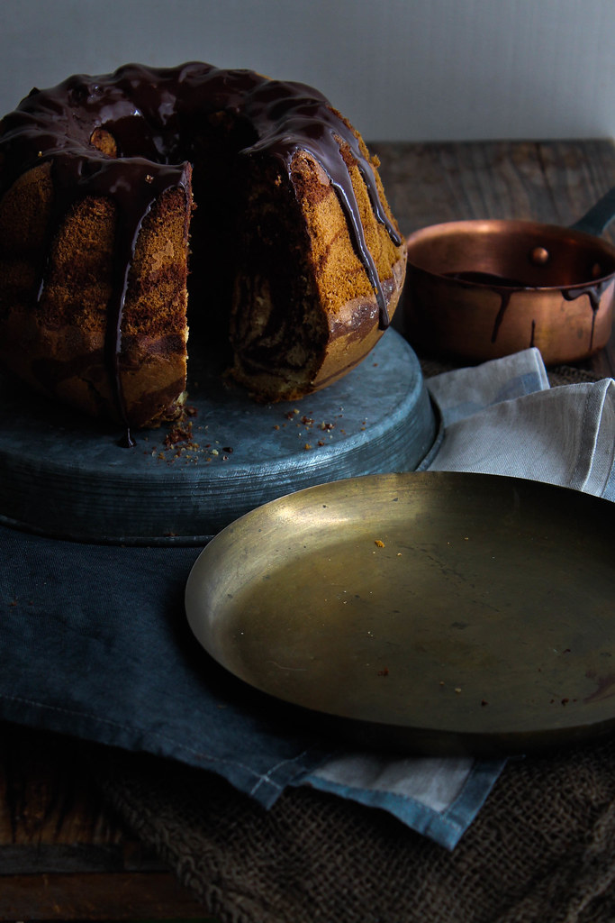 Gâteau marbré au chocolat {sans lait} aime & mange