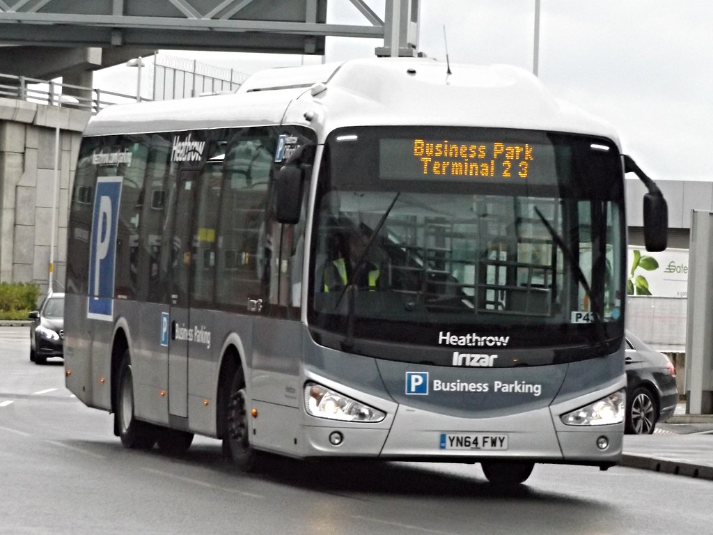 Irizar I3 YN64FWY | Menzies Irizar I3/Scania K230UB ...
