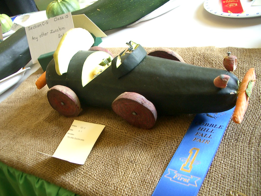Inexplicable Things made out of Vegetables 6 Racy
