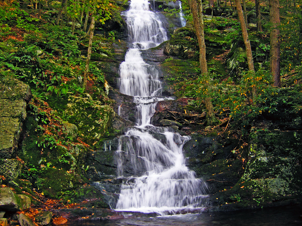 Buttermilk Falls (Front View) Buttermilk Falls, Walpack Va… Flickr