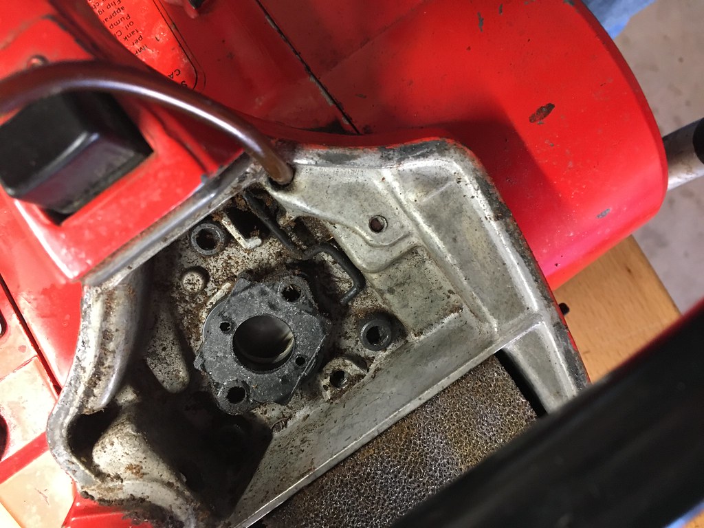 OutdoorEnvy Vintage Craftsman 2.3 16 Chainsaw