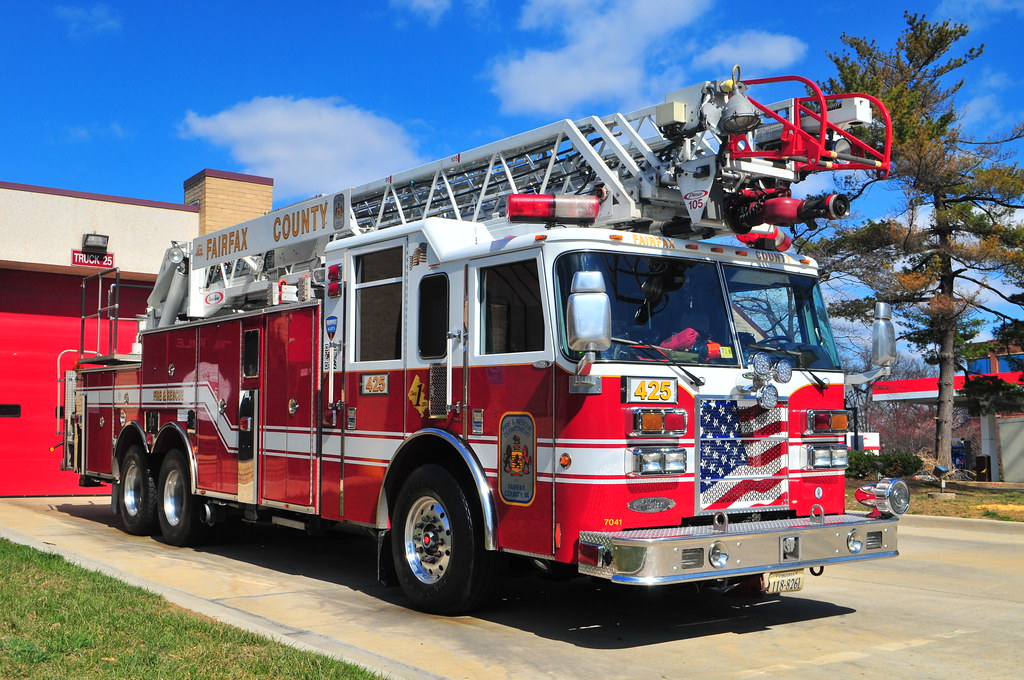 Fairfax County Fire and Rescue Department Ladder 425 Flickr