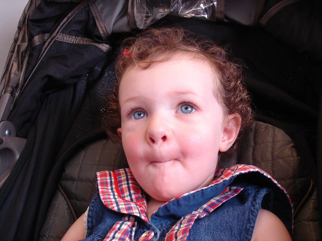 old lady with no teeth (impression) National Zoo 27