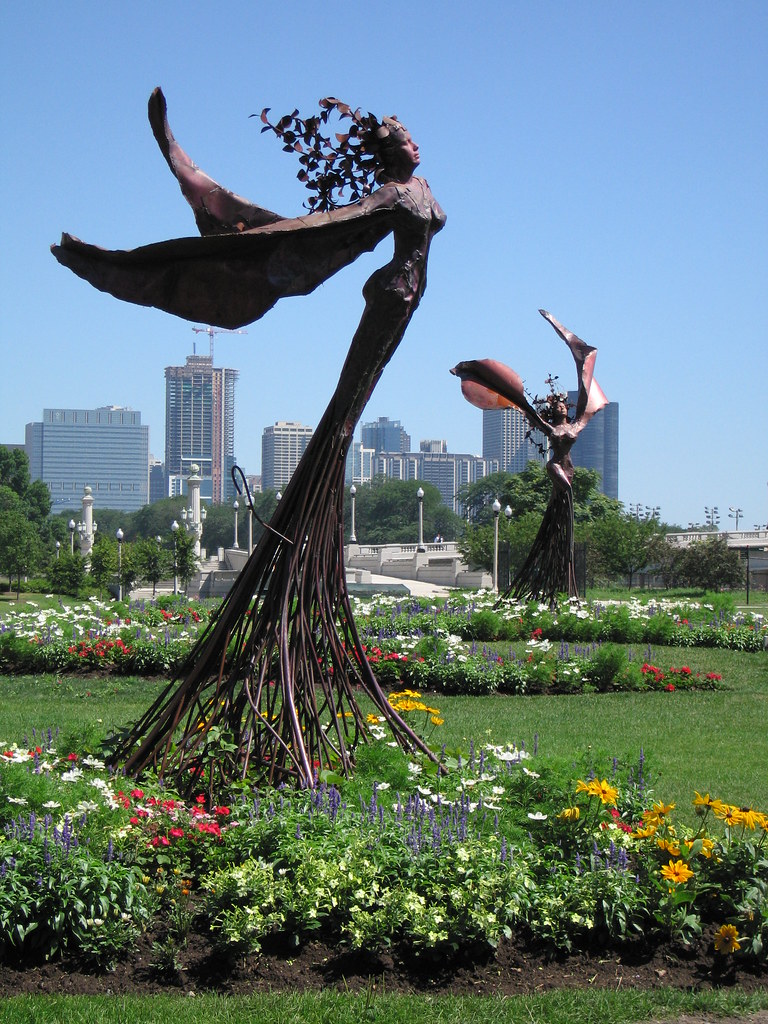 Daphne Garden Daphne Garden Grant Park in Chicago Statue… Flickr